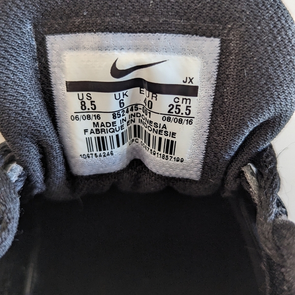 Nike Women's Max Dynasty 2 - Picture 10 of 13